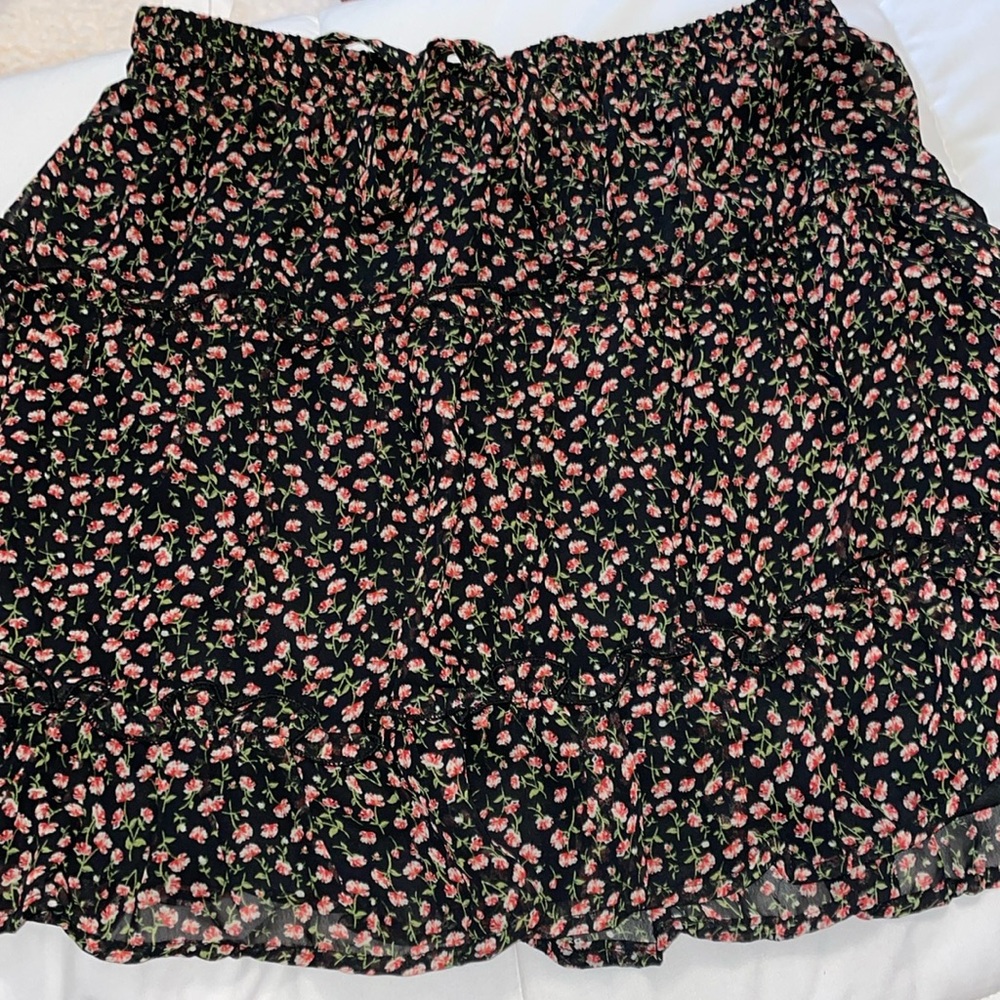 Sienna sky skirt women’s medium